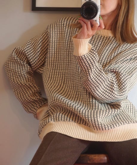 "MODEM DESIGN"Loop Change Knit