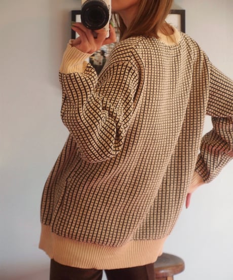 "MODEM DESIGN"Loop Change Knit