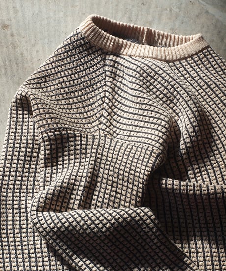 "MODEM DESIGN"Loop Change Knit
