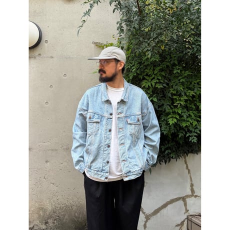90's Levi's / Denim Jacket / Indigo XL / Used