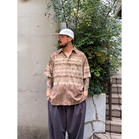 Fly Patterned Shirt / L / Used