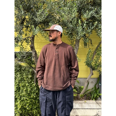 90's Eddie Bauer / Henley Neck Waffle LS / Brown L / Used