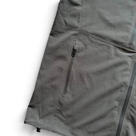 REI / Full Zip Nylon Vest / Khaki L / Used