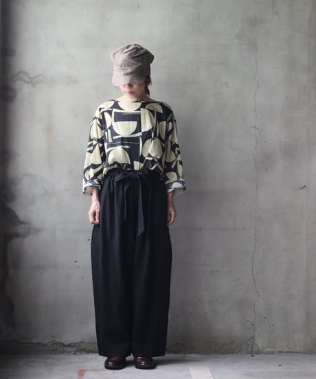 cavane キャヴァネ / Volume Wide Pants with Belt Linen100パンツ/ ca-26132