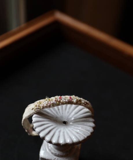 Antonia Rossi (Antomoon)/ Artisan Embroidered bracelets in vintage silkブレスレット / An-26036