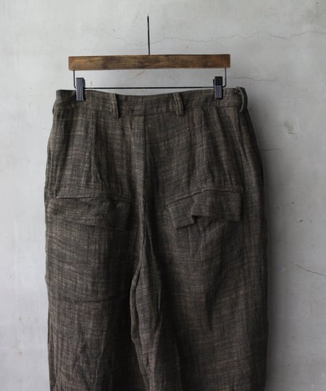 ALEKSANDR MANAMISアレクサンダーマナミ/ ROUGH POINT DART PANTパンツ/ am-26024