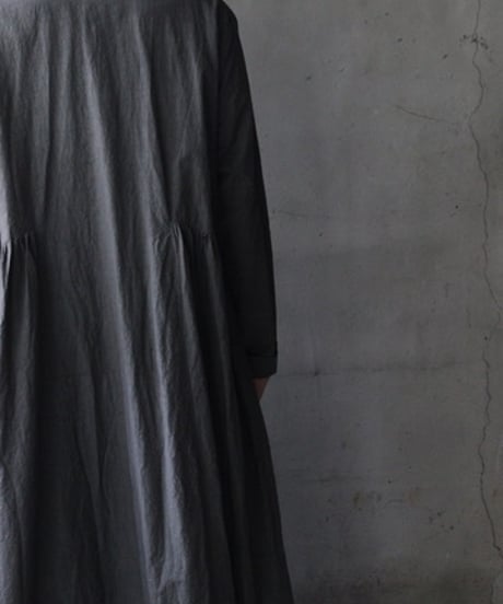 cavaneキャヴァネ / Gathered dress with side switchingワンピース / ca-26056A