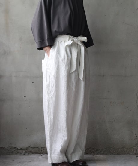 cavane キャヴァネ / Volume Wide Pants with Belt Linen100パンツ/ ca-26133