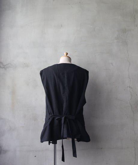 ALEKSANDR MANAMISアレクサンダーマナミ/ DOUX THENARDIER WAISTCOATベスト/ am-26017