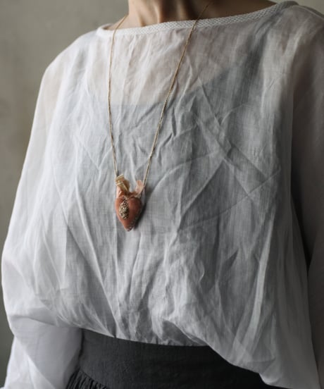 Antonia Rossi (Antomoon)/ Artisan Embroidered Heart Necklaceネックレス / An-26022