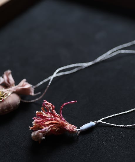 Antonia Rossi (Antomoon)/ Artisan Embroidered Heart Necklaceネックレス / An-26025