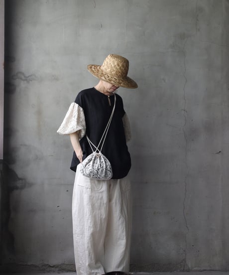 cavane キャヴァネ / Blouse with voluminous sleevesブラウス / ca-26126