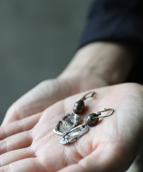 Atelier Inscrire アトリエ インスクリール / COSTUME JEWELLERY SILVER FRAME EARRING / At-26019