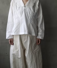 NATIVE VILLAGE ネイティブヴィレッジ / No.5 Simple longing 刺繍襟プルブラウス/ na-26020