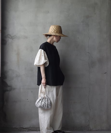 cavane キャヴァネ / Blouse with voluminous sleevesブラウス / ca-26126