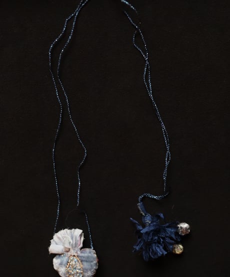 Antonia Rossi (Antomoon)/ Artisan Embroidered Heart Necklaceネックレス / An-26029