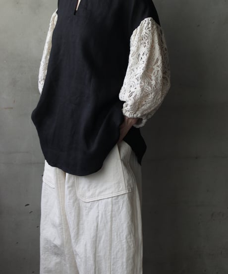cavane キャヴァネ / Blouse with voluminous sleevesブラウス / ca-26126