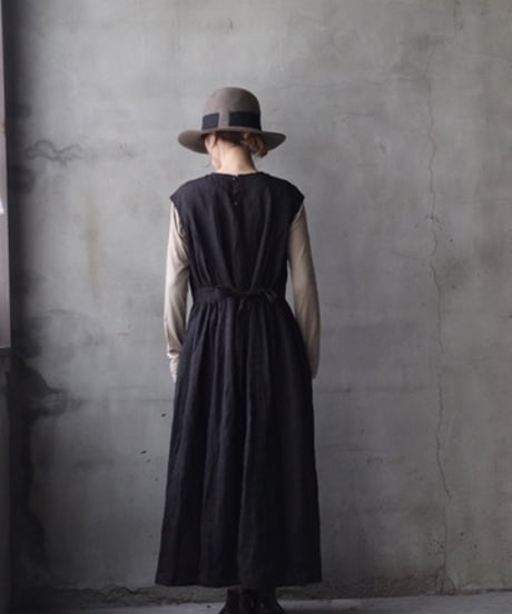 cavane キャヴァネ / Gathered dressⅡ Mud dyed Linen(泥染)100ワンピース / ca-26165