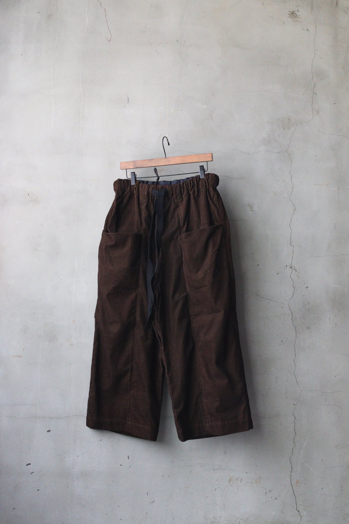 【未着用】Bow Trousers BIEK VERSTAPPEN BIEK VERSTAPPEN ビーク フェルスタッペン / TROUSERS UNISEXパ