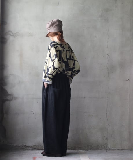 cavane キャヴァネ / Volume Wide Pants with Belt Linen100パンツ/ ca-26132