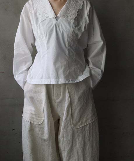 NATIVE VILLAGE ネイティブヴィレッジ / No.5 Simple longing 刺繍襟プルブラウス/ na-26020