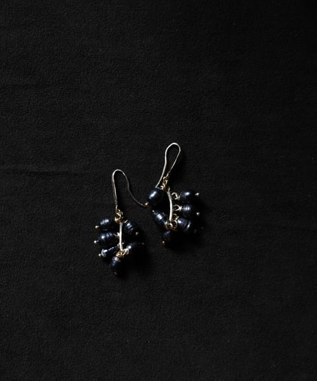Atelier Inscrire アトリエ インスクリール / COSTUME JEWELLERY VINE DARK PEARLS EARRING / At-26020