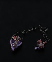 Antonia Rossi (Antomoon)/ Artisan Embroidered Heart Necklaceネックレス / An-26026