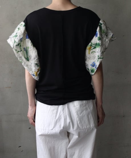 cavane キャヴァネ / Ruffled sleevesTシャツ / ca-26124