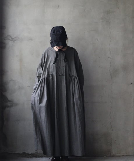cavaneキャヴァネ / Gathered dress with side switchingワンピース / ca-26056A