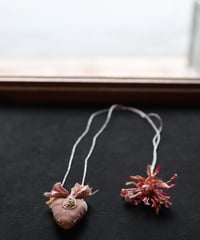 Antonia Rossi (Antomoon)/ Artisan Embroidered Heart Necklaceネックレス / An-26022A