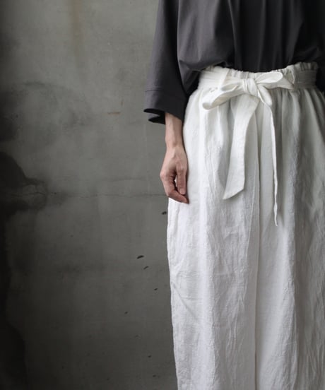 cavane キャヴァネ / Volume Wide Pants with Belt Linen100パンツ/ ca-26133