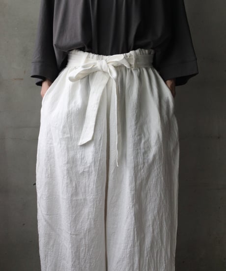 cavane キャヴァネ / Volume Wide Pants with Belt Linen100パンツ/ ca-26133