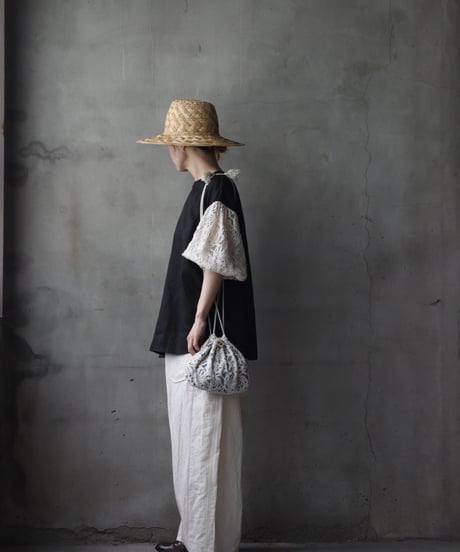 cavane キャヴァネ / Blouse with voluminous sleevesブラウス / ca-26126