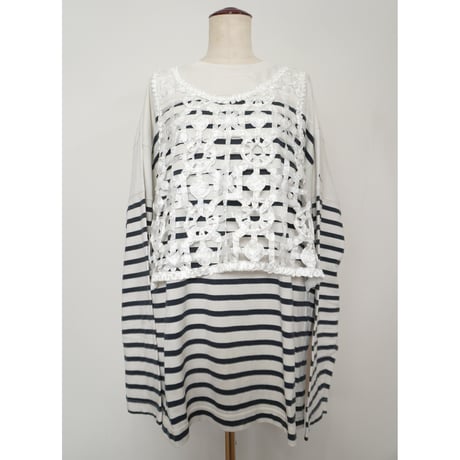 EMBROIDARY BORDER  T-SHIRT  / AR011