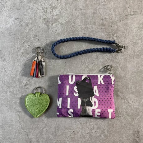 pouch heart clip charm
