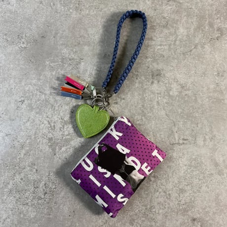 pouch heart clip charm