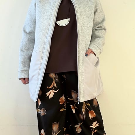 ダンボール切替ノーカラーコート