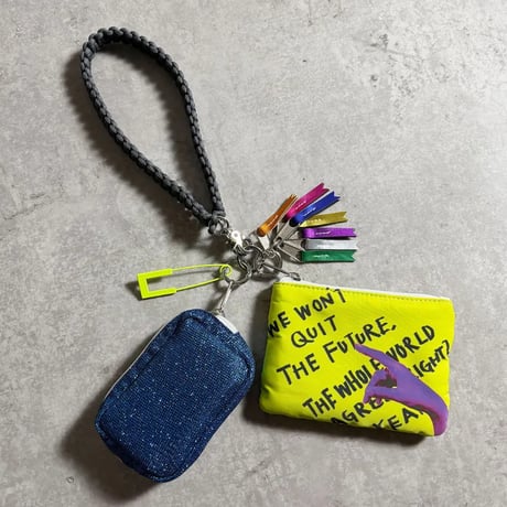 pouch w set charm