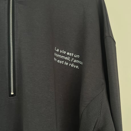 サイドリブハーフジップロゴ刺繍ワンピース