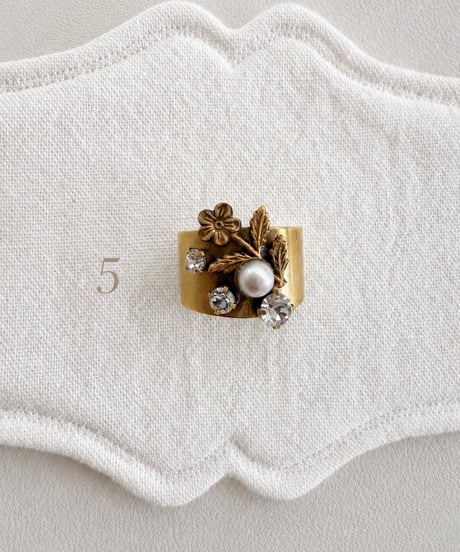 Chinoiserie Ring