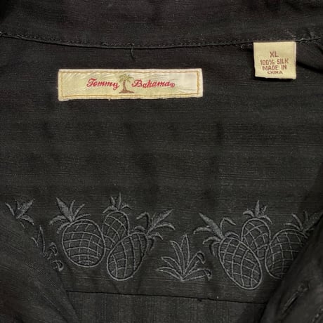 00s~ Tommy Bahama Silk Open Collar Shirt