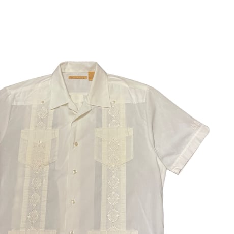 00s- The Havanera Co. Poly/Cotton Guayabera shirt