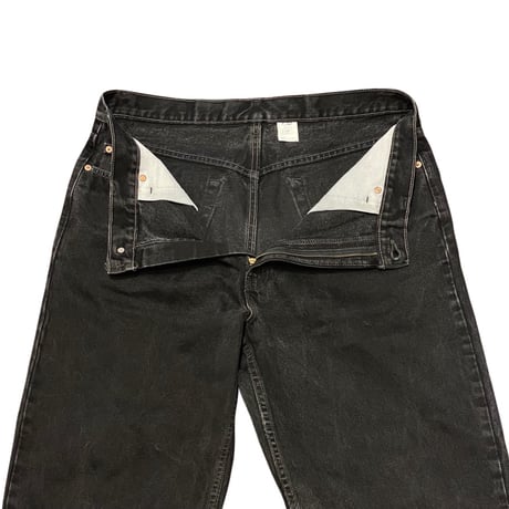 90s Levi’s 550 Cut Off Black Denim Pants