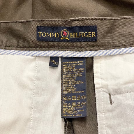 00s- Tommy Hilfiger Two Tuck Chino Pants