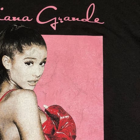 ‘17 Ariana Grande "Dangerous Woman Tour" T-Shirt