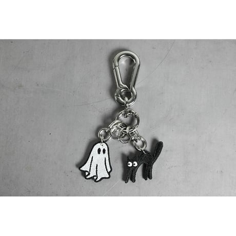 Carabiner Keychain / Black Cat & Sheet Ghost Design (刺繍)