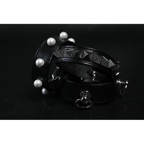 15mm Insert Tip Leather Bracelet / Acute Pyramid Italian Studs Design ( 30th Anniversary Model )