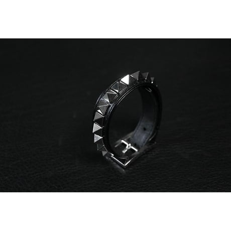 15mm Insert Tip Leather Bracelet / Acute Pyramid Italian Studs Design ( 30th Anniversary Model )