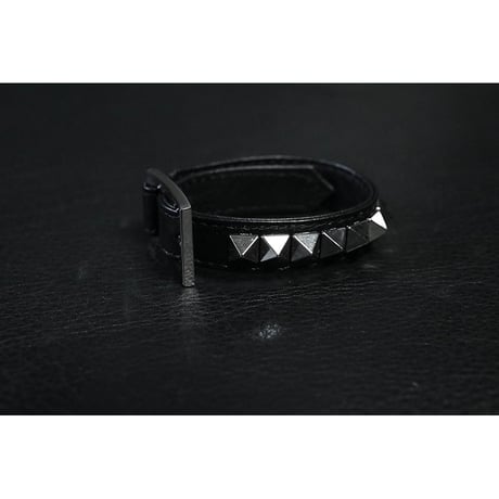 15mm Insert Tip Leather Bracelet / Acute Pyramid Italian Studs Design ( 30th Anniversary Model )
