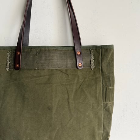 #3525 1960’s Field Cargo Tote